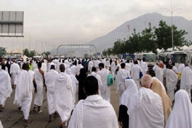 وزير النقل : نتواصل مع الاردن لنقل 1150 من عمال خدمة الحجاج العالقين بنويبع