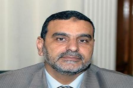 ” الأزهرى ” يعد المقاولين بإنهاء أزمة تحصيل رسوم على العمالة الموسمية