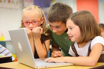 أخصائيون يرجحون تصنيف ادمان الإنترنت كمرض عقلي