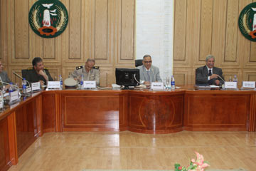 محافظ المنوفية يشدد على سرعة تنفيذ مشروعات الكهرباء المتأخرة