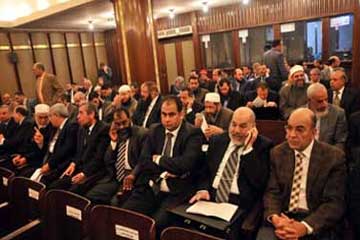 “الصياغة” تقترح إلغاء حظر تعديل الدستور وتعيين الرؤساء بـ”الشيوخ”