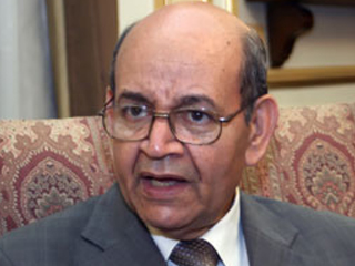 محافظ الجيزة يحقق فى تعديات مجمع مدارس التحرير بإمبابة