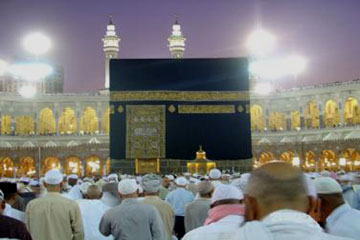 وزير السياحة يتفقد إجراءات سفر حجاج شركات السياحة