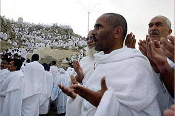 رئيس بعثة حج القرعة:7152 حاجا وصلوا المدينة للآن..والجميع بخير