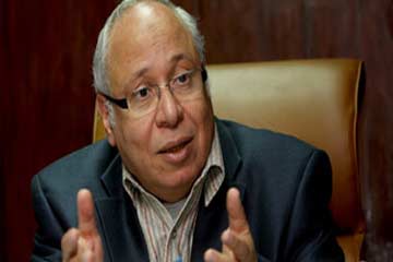 “الكسب غير المشروع “يمنع سمير رجب من السفر والتصرف في أمواله