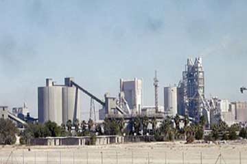 توقف العمل بمصانع الأسمنت ببني سويف .. وإجازات إجبارية للعمال