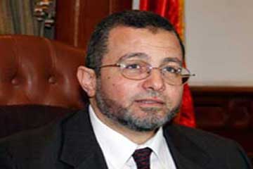 قنديل: المجتمع مدعو للحوار لمواجهة تحديات مصر