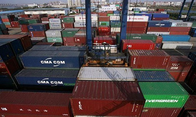 إضراب ميناء «السخنة» يشعل غضب المصدرين والمستوردين