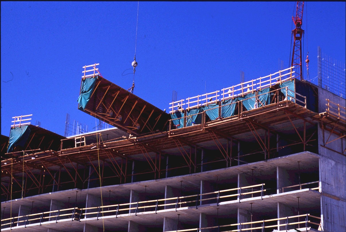 «Outinord» الفرنسية للشدات تدرس الاستحواذ على شركة مصرية تعمل فى نفس المجال