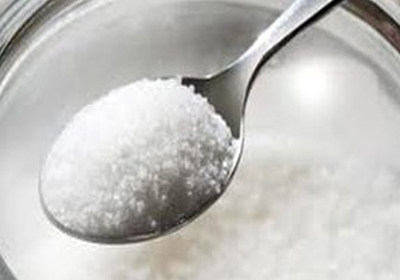 5 مستوردين كبار وراء إغراق السوق المحلية بالسكر المستورد