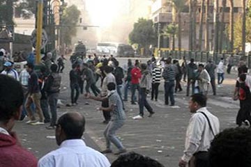 تجدد الاشتباكات بميدان سيمون بوليفار.. وإعادة إغلاق التحرير