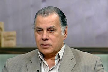 ابو العز الحريري يقترح الابقاء على دستور 71 مع تعديل نظام الحكم