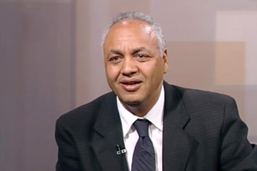 بكري: اطالب مرسي بالتخلي عن الاعلان الدستوري حماية للوطن