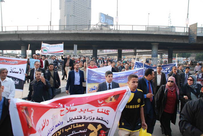 “ للثورة شعب يحيمها” شعار تظاهرات اليوم ضد الاعلان الدستورى بميادين مصر