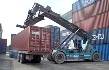 التحفظ على طن من البنزين المدعم بالإسكندرية قبل تهريبه للخارج