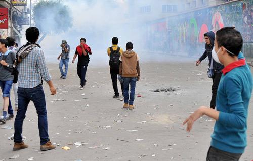 سياحيون : تصاعد أعمال العنف بـ”محمد محمود” كارثية لفنادق وسط القاهرة