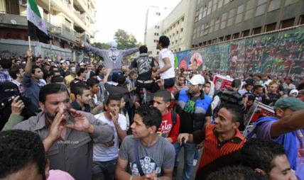 تجدد الاشتباكات بشارع محمد محمود تعيد لمحلات وسط البلد ذاكرة شبح الركود