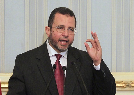 “قنيدل”يبحث تقنين أوضاع بعض المؤسسات التعليمية ويتعهد بمحاسبة المسؤلين عن حادث اسيوط