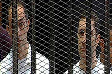 تأجيل محاكمة نجلي مبارك بقضية البنك الوطني لـ8 ديسمبر