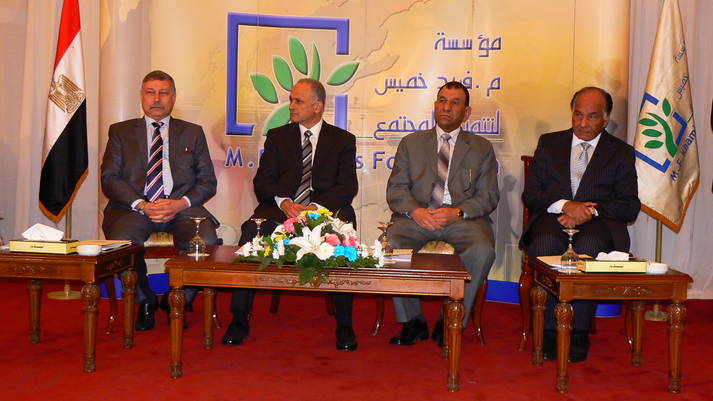 بروتوكول بين التنمية الإدارية والجامعة البريطانية ومؤسسة “خميس” لتنمية المجتمع