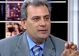 الحرية والعدالة يكثف اتصالاته بالمدنيين لرأب الصدع داخل تأسيسية الدستور