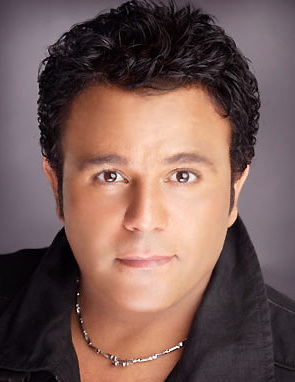 محمد فؤاد يوقع اتفاقية توزيع حصرية مع “قنوات” لمدة 5 سنوات