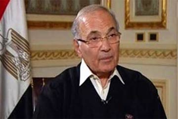 “الخبراء” تتسلم ملفات اتهام شفيق بمخالفات في جمعية الطيارين