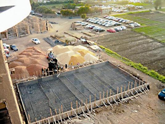 التعمير : الموافقة علي تغير النشاط في 8 الاف فدان بطرق الاسماعيلية الصحرواي مقابل 357 جنيها للمتر