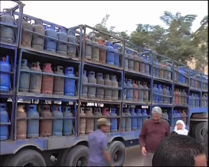 شعبة المواد البترولية تستعرض سلبيات توزيع اسطونات البوتاجاز علي البطاقات التموينة