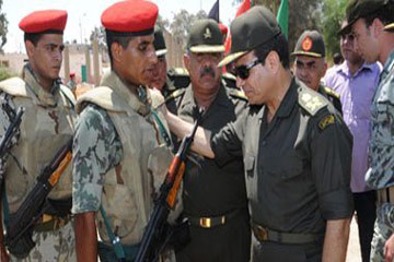 السيسي يتفقد الكلية الحربية فجرا لمتابعة الإعداد البدني للطلبة