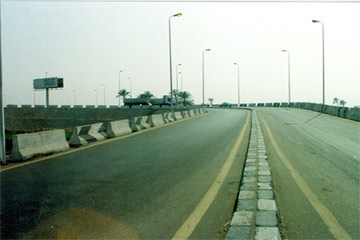 قطع الطريق الدولي بالعريش احتجاجا على اختطاف سيدة