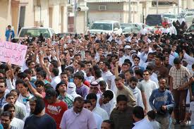 إخوان الشرقية يشكلون دروعاً بشرية لحماية مقارهم