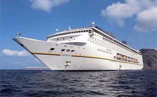 وصول 650 سائحا إلى ميناء العين السخنة