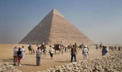 الإحصاء: 8% ارتفاعا فى أعداد السائحين القادمين إلى مصر خلال شهر أكتوبر الماضي