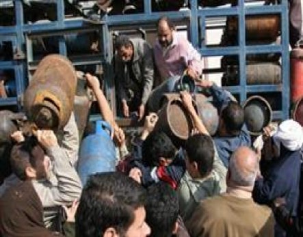 التموين: تعميم نظام توزيع اسطونات الغاز بنظام الكوبونات أول يناير المقبل