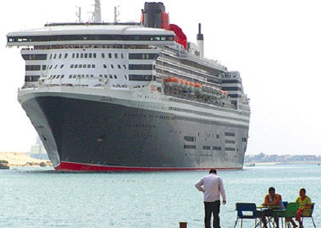 شحن 38 ألف طن فوسفات للهند من ميناء الحمروين