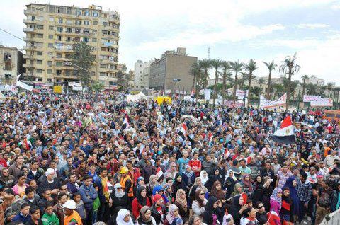 قطع خدمات الاتصالات والراديو لمدة 3 دقائق خلال توقيت خروج الرئيس من “القصر” امس