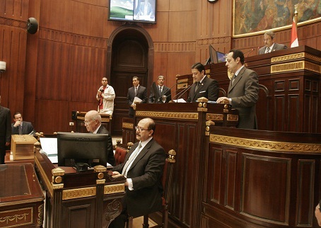 لجنة “الشئون المالية” بالشورى تطالب بتعديل تشريعى لدفع عجلة الاستثمار