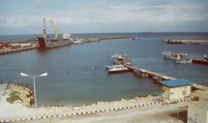 هيئة الموانيء بالسويس: استمرار تدفق البضائع وعدم تأثرها بالأحداث السياسية