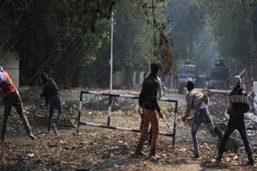 هدوء حذر فى سيمون بوليفار والتحرير والاتحادية