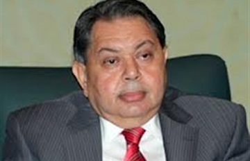 50 مليون دولار خسائر يومية فى الموانى ورئيس الغرفة التجارية ببورسعيد يحذر من ازمة فى السلع