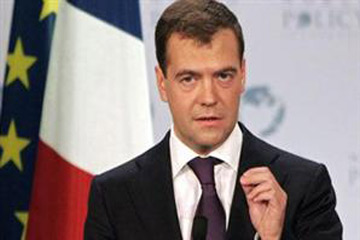 الجيش الحر يرحب بتصريحات ميدفيديف بشأن الأزمة السورية