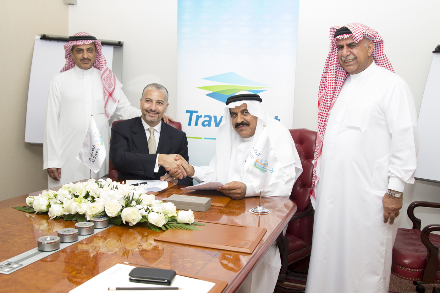 مجموعة الطيار للسفر توقع اتفاقية شراكة مع  شركة ترافلبورت العالمية