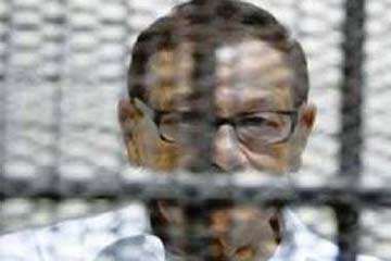 تأجيل محاكمة الشريف ونجليه بتهمة الكسب غير المشروع للثلاثاء المقبل