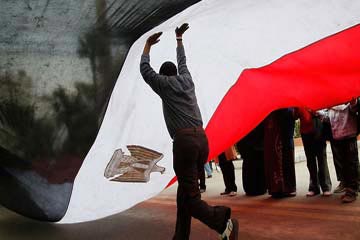 سيف اليزل:”اعلاء مصلحة مصر “شعار لتوحيد القوى السياسية