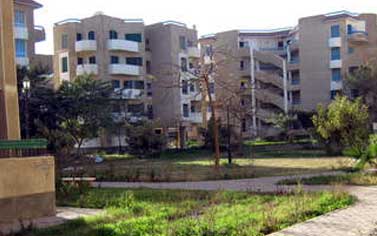 “العبور” تستقبل 70 طلب لأصحاب الأراضي للإستفادة من تيسيرات المجتمعات العمرانية