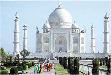 المستشار السياحي المصري بالهند:سوق السياحة الهندي لم يتأثر بالحالة السياسية بمصر