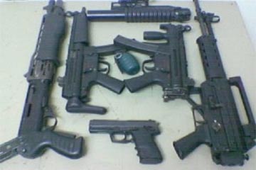 فى إطار تسليم الأسلحة غير المرخصة..أمن مطروح يتسلم 10 بنادق