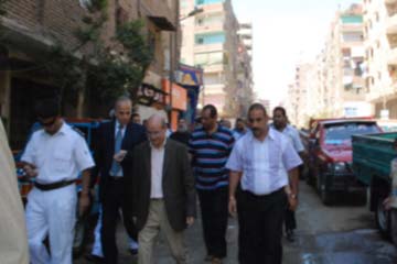 محافظة الجيزة ترحب باى مجموعة لجمع القمامة من الاحياء