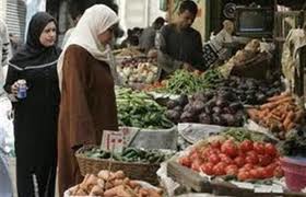 سوء الاحوال الجوية وهطول الامطار يؤدي الي نقص المعروض من الخضروات بسوق العبور